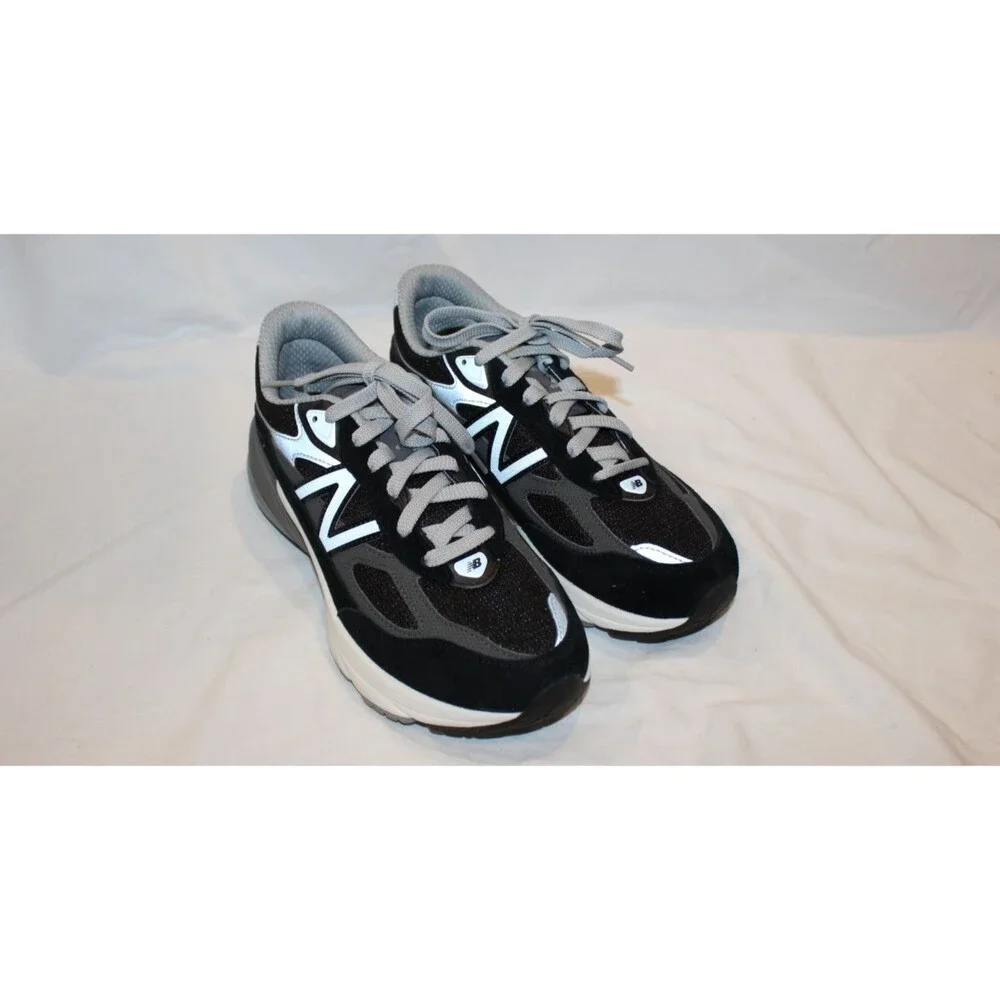 New Balance FuelCell 990v6 Athletic Sneakers YOUTH 7 WOMEN'S 8.5 BLACK GRAY